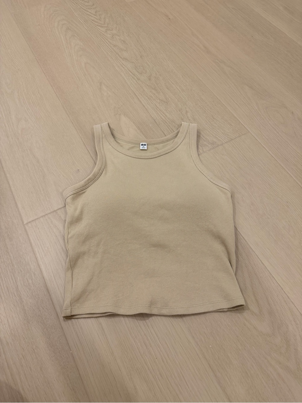 Uniqlo Cropped Beige Ribbed Tank Top XS